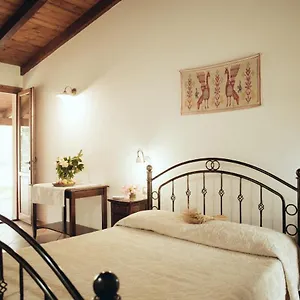 Agroturismo Su Leunaxiu